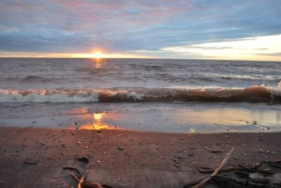 https://travelodgealma.com/wp-content/uploads/sites/2/2015/04/lac-stjean3.jpg